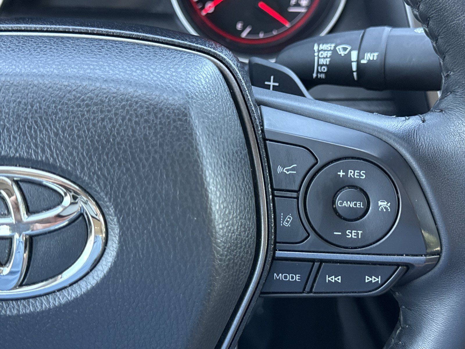 Used 2024 Toyota Camry XSE FWD image 21