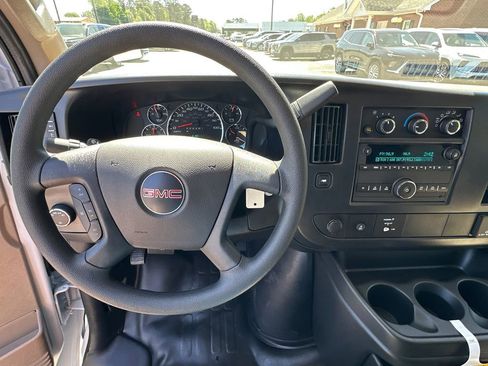 New 2026 GMC Savana 2500 w/ Driver Convenience Package RWD image 21