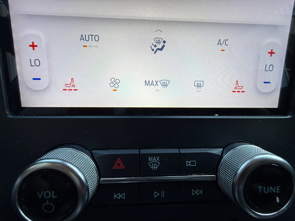 Used 2024 Ford Edge SEL AWD/4WD image 33