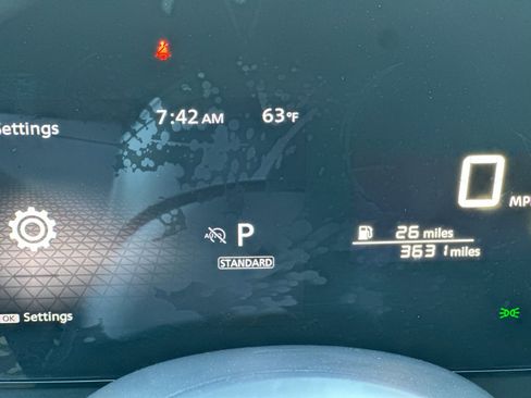 Used 2025 Nissan Kicks SV image 26