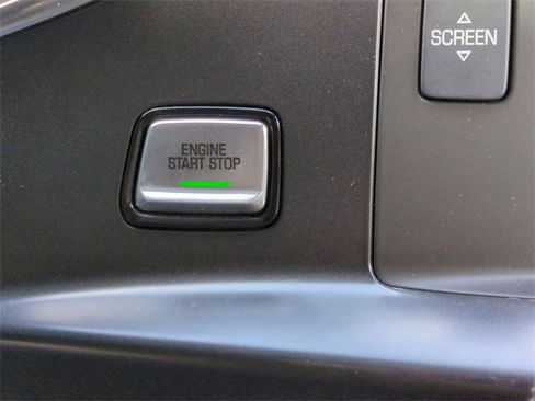 Certified 2017 Chevrolet Corvette Stingray Coupe w/ 3LT Preferred Equipment Group image 18