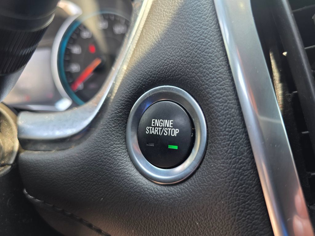 Certified 2023 Chevrolet Traverse LT FWD image 20