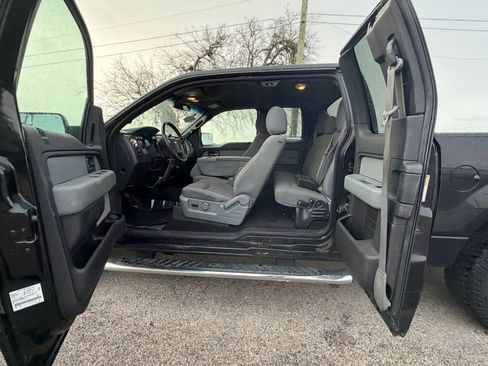 Used 2012 Ford F150 XLT w/ XLT Chrome Pkg image 14