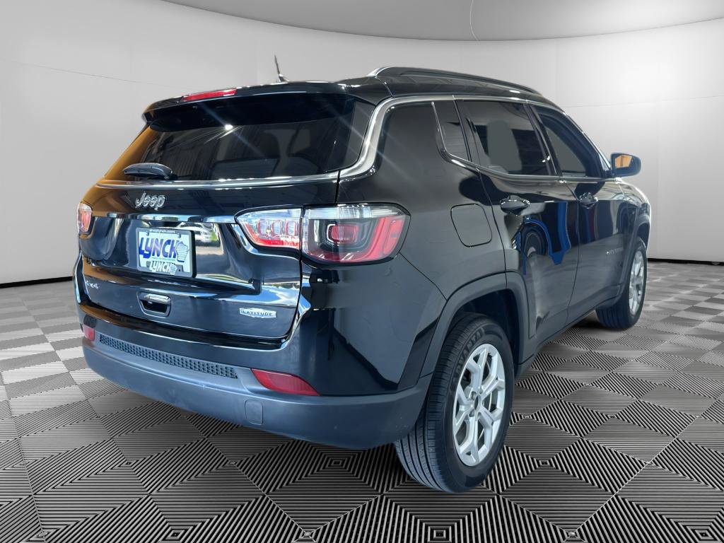 Used 2024 Jeep Compass Latitude AWD/4WD image 5