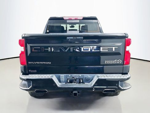 Used 2020 Chevrolet Silverado 1500 High Country w/ Technology Package image 6