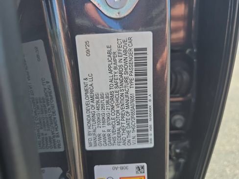 Certified 2025 Honda Accord EX-L image 31