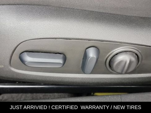 Used 2025 Chevrolet Malibu LT FWD image 14