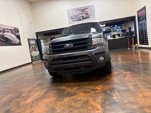 Used 2016 Ford Expedition XL RWD image 39