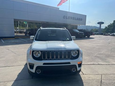 Used 2019 Jeep Renegade Latitude FWD image 2