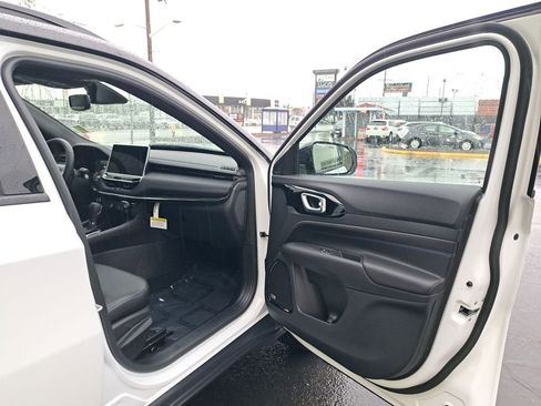 New 2026 Jeep Compass Limited w/ Sun, Sound & Navigation Group image 17