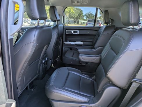Certified 2022 Ford Explorer XLT w/ Equipment Group 202A image 13