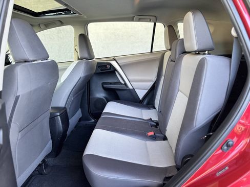 Used 2013 Toyota RAV4 XLE AWD/4WD image 22
