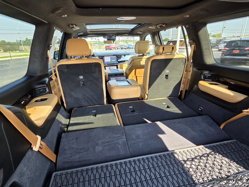Used 2026 Jeep Grand Wagoneer Summit AWD/4WD image 20