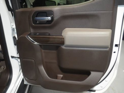 Used 2019 Chevrolet Silverado 1500 RST w/ All-Star Edition image 21