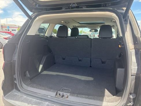Used 2019 Ford Escape Titanium AWD/4WD image 25