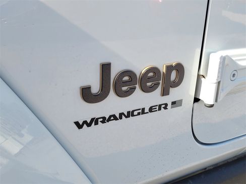 Used 2024 Jeep Wrangler Unlimited Rubicon 392 image 13