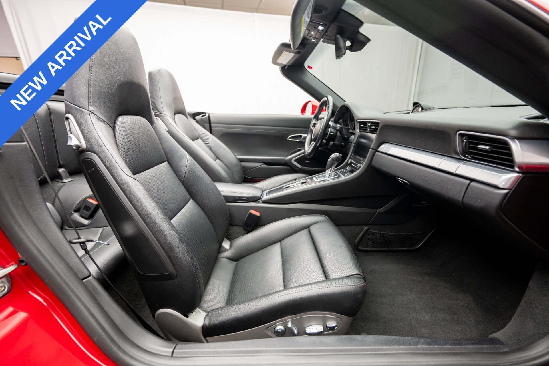 Used 2017 Porsche 911 Carrera 4 AWD/4WD image 14
