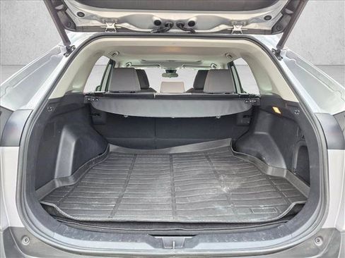 Used 2021 Toyota RAV4 XLE w/ Convenience Package AWD/4WD image 6