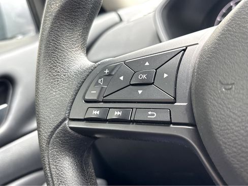 Used 2023 Nissan Altima 2.5 S FWD image 16