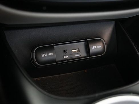 Used 2016 Kia Soul image 18