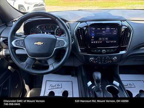 Used 2023 Chevrolet Traverse LT w/ LT Premium Package AWD/4WD image 17