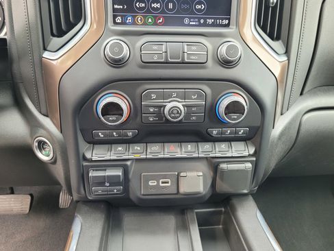 Used 2022 Chevrolet Silverado 1500 High Country w/ Safety Package II image 18