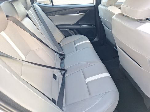 Used 2025 Toyota Camry SE w/ Multimedia Upgrade Package image 31