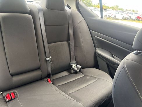 Used 2025 Nissan Altima 2.5 SV FWD image 38