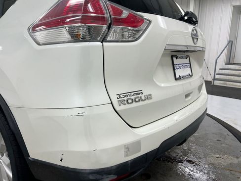 Used 2015 Nissan Rogue SV w/ SV Premium Package image 30