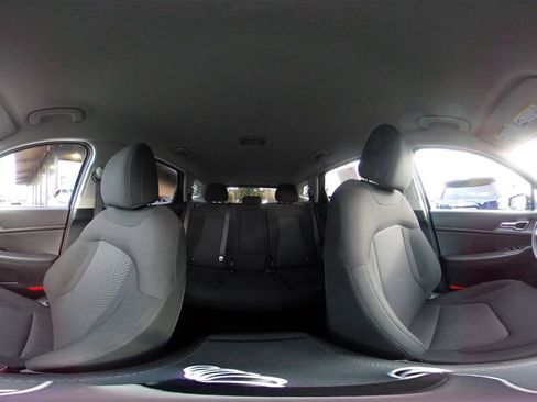 Used 2024 Kia Sportage LX image 42