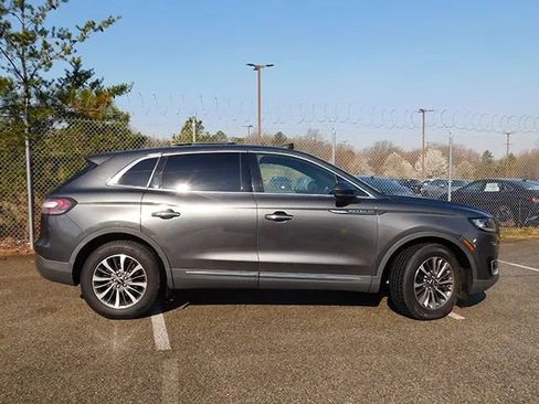 Used 2020 Lincoln Nautilus Reserve w/ Cargo Utility Package image 4