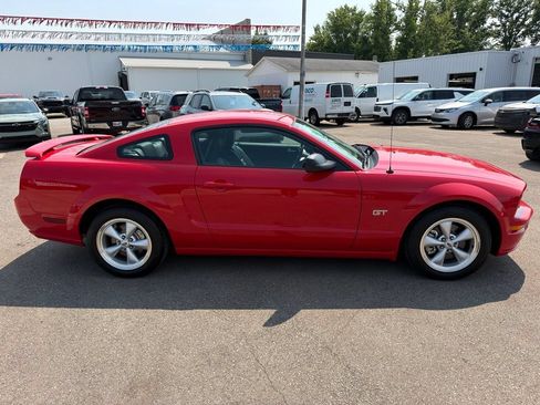 Used 2008 Ford Mustang GT RWD image 10