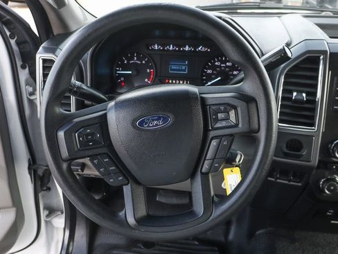 Used 2017 Ford F550 2WD Regular Cab Super Duty image 30