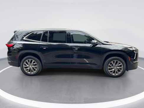 Used 2025 Buick Enclave Preferred w/ Trailering Package, 5000 lbs. AWD/4WD image 9