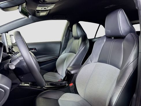 Used 2022 Toyota Corolla XSE image 23