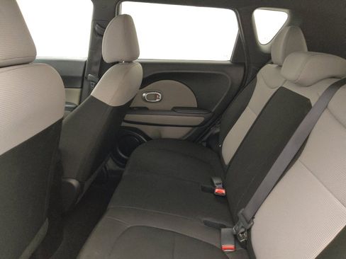 Used 2019 Kia Soul w/ Convenience Package FWD image 18