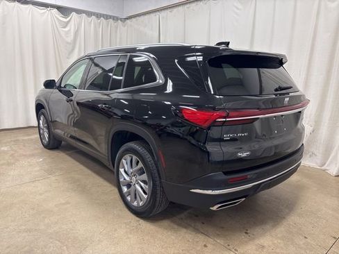 Used 2025 Buick Enclave Preferred image 5