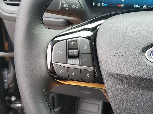 Used 2025 Ford Escape Active w/ Active Premium Tech Pack image 13