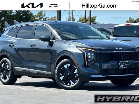 New 2026 Kia Sportage LX image 1