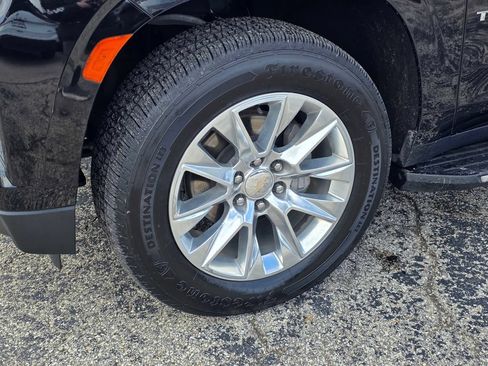 Used 2024 Chevrolet Tahoe Premier AWD/4WD image 18