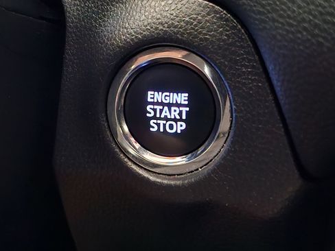 Used 2024 Toyota RAV4 XLE FWD image 16