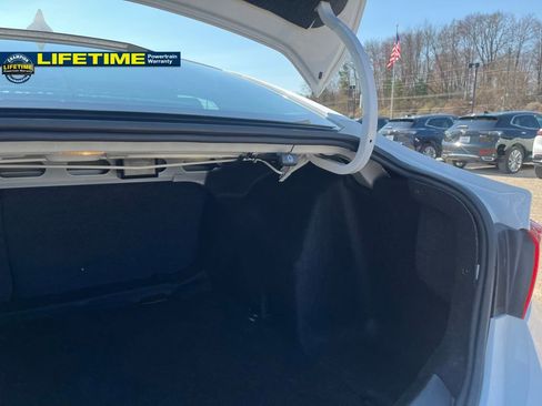 Used 2023 Chevrolet Malibu LT image 9