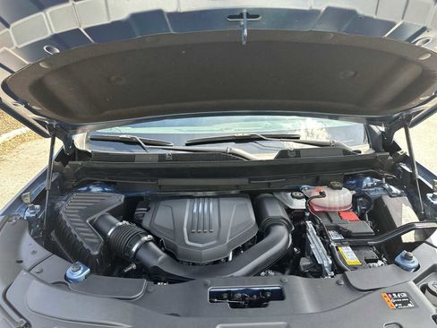 Used 2025 Chevrolet Traverse LT FWD image 13