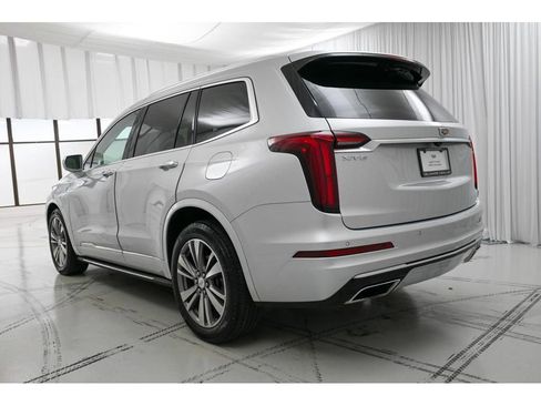 Used 2020 Cadillac XT6 Premium Luxury image 5