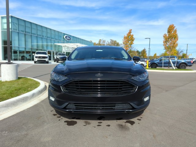 Certified 2020 Ford Fusion SE w/ Equipment Group 151A FWD image 8