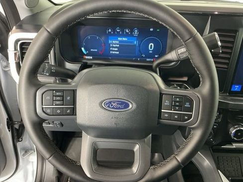 Certified 2025 Ford F350 Lariat w/ Black Appearance Package image 19