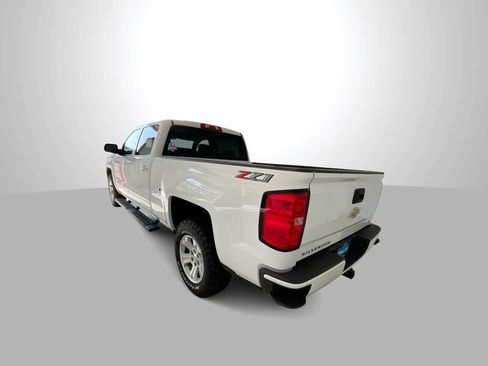 Used 2018 Chevrolet Silverado 1500 LT w/ All Star Edition AWD/4WD image 6