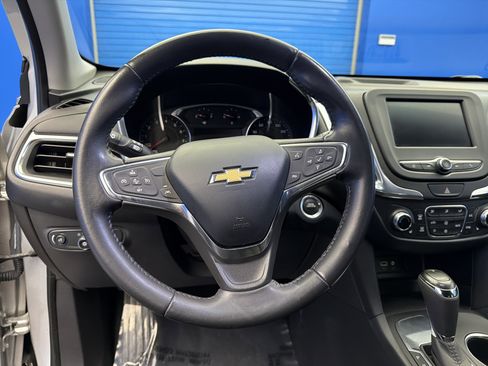 Used 2021 Chevrolet Equinox LT image 14