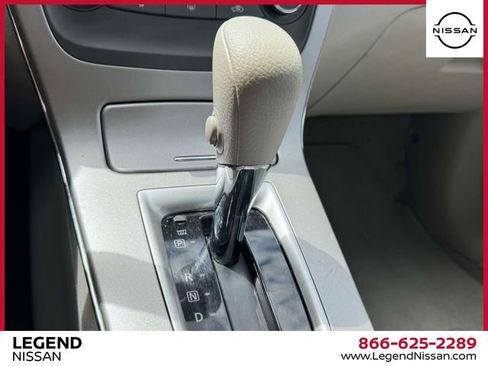 Used 2013 Nissan Sentra SV FWD image 29