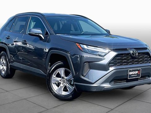 Certified 2025 Toyota RAV4 XLE AWD/4WD image 3